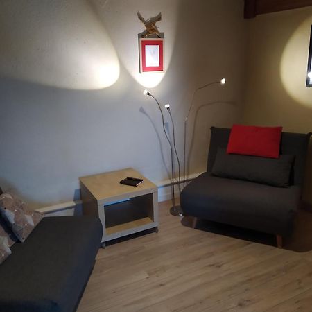 Les Troglogites Brasparts Habitación foto